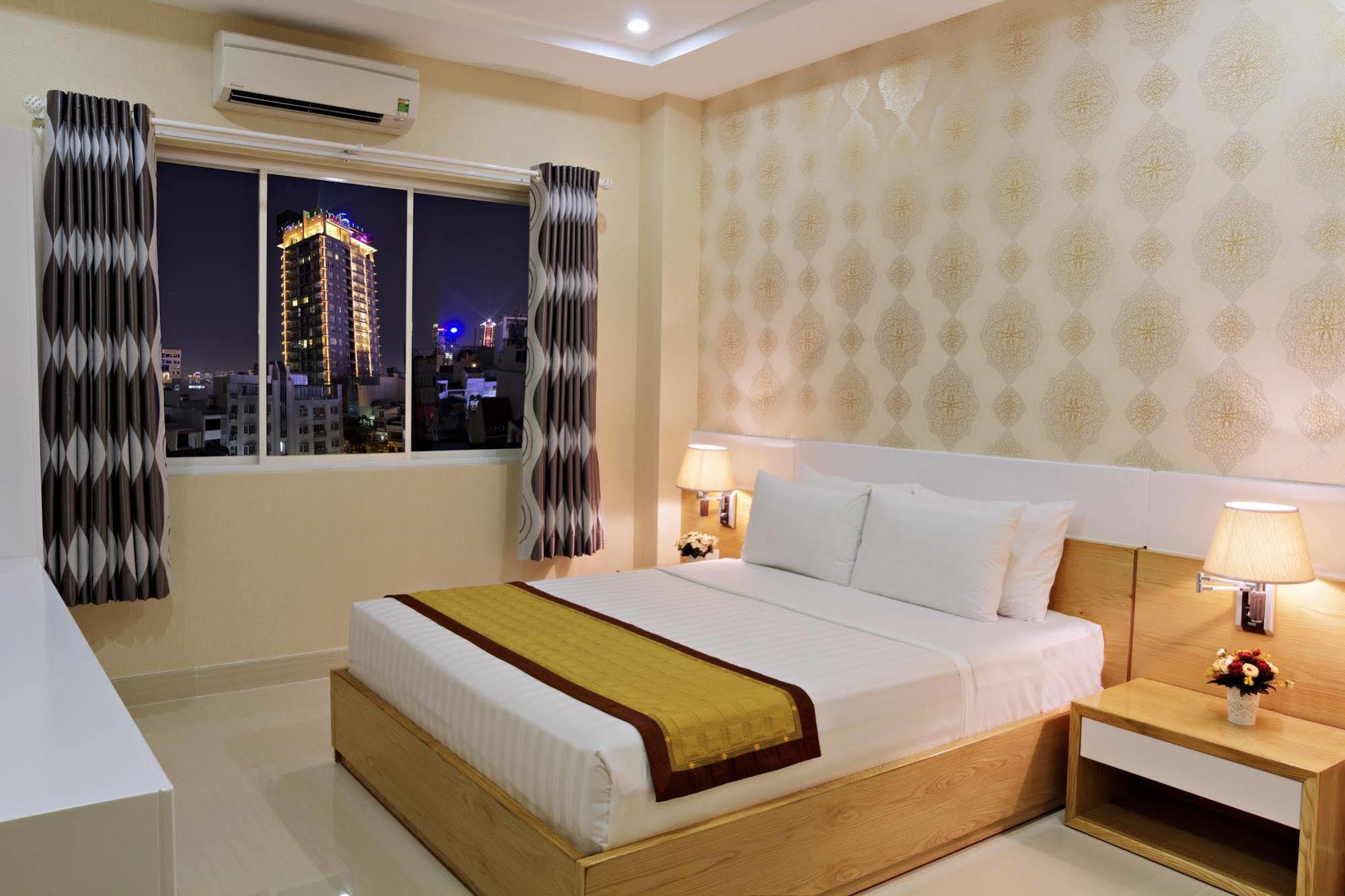 Thai Binh Hotel - Hong Vina Хошимин Екстериор снимка